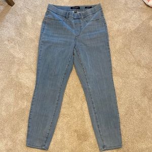 Judy Blue Pull on Jegging